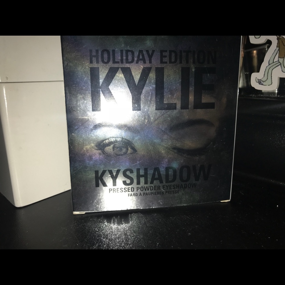 Kylie holiday edition 2016 kyshadow pallete